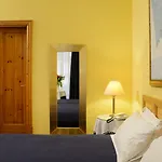 Hotel Cairoli