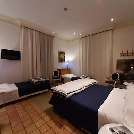 Cairoli 4* Roma