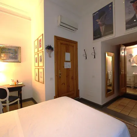 Hotell Cairoli