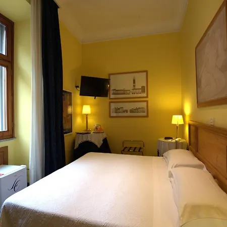 Cairoli Hotell 4*