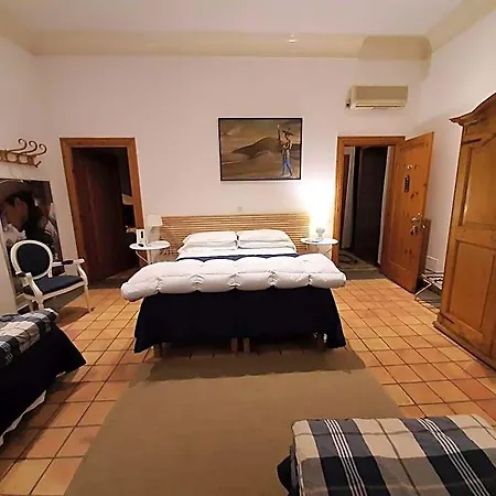 מלון Cairoli רומא