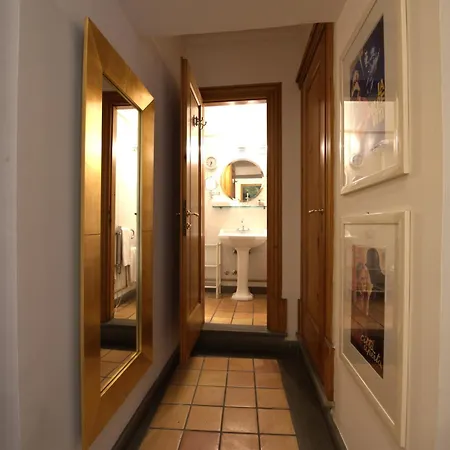 Hotel Cairoli Rzym